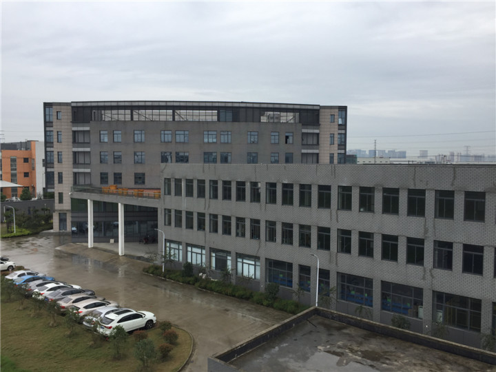 201810101509491092 NG28-不凡成就非凡,相信品牌的力量